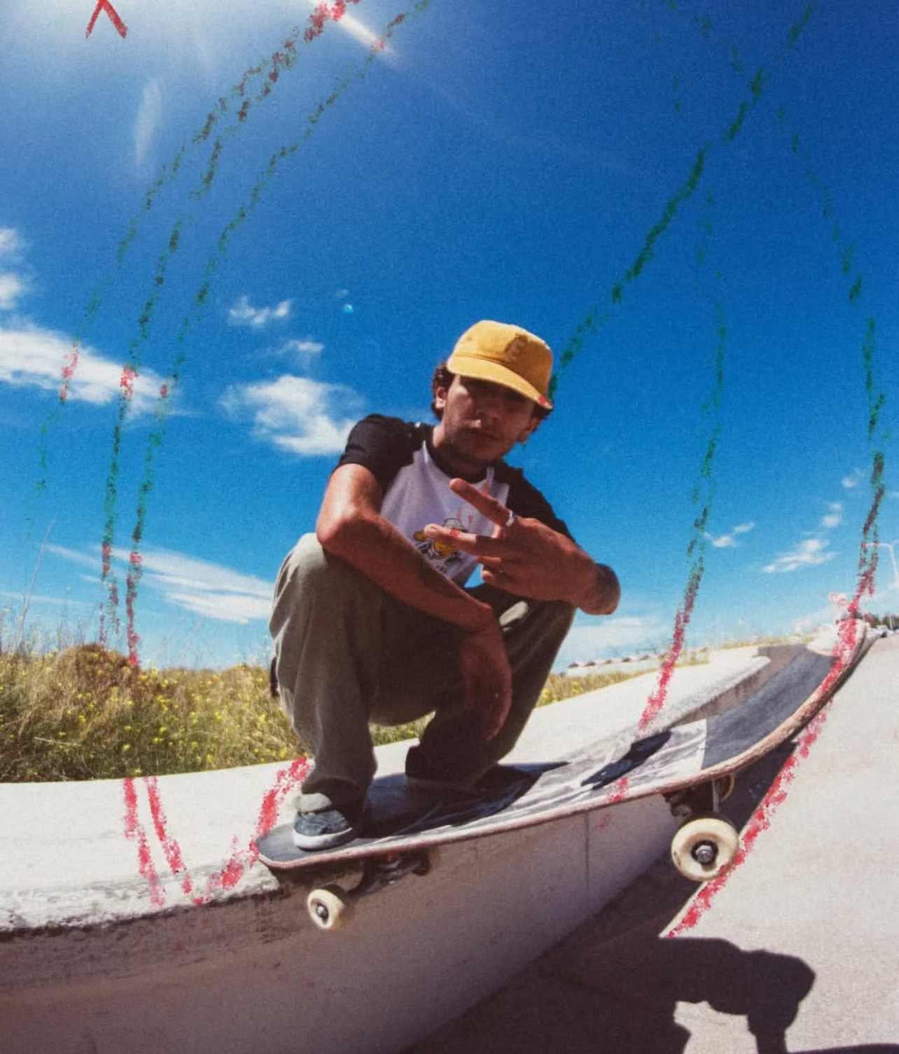 Skate urbano sobre baranda